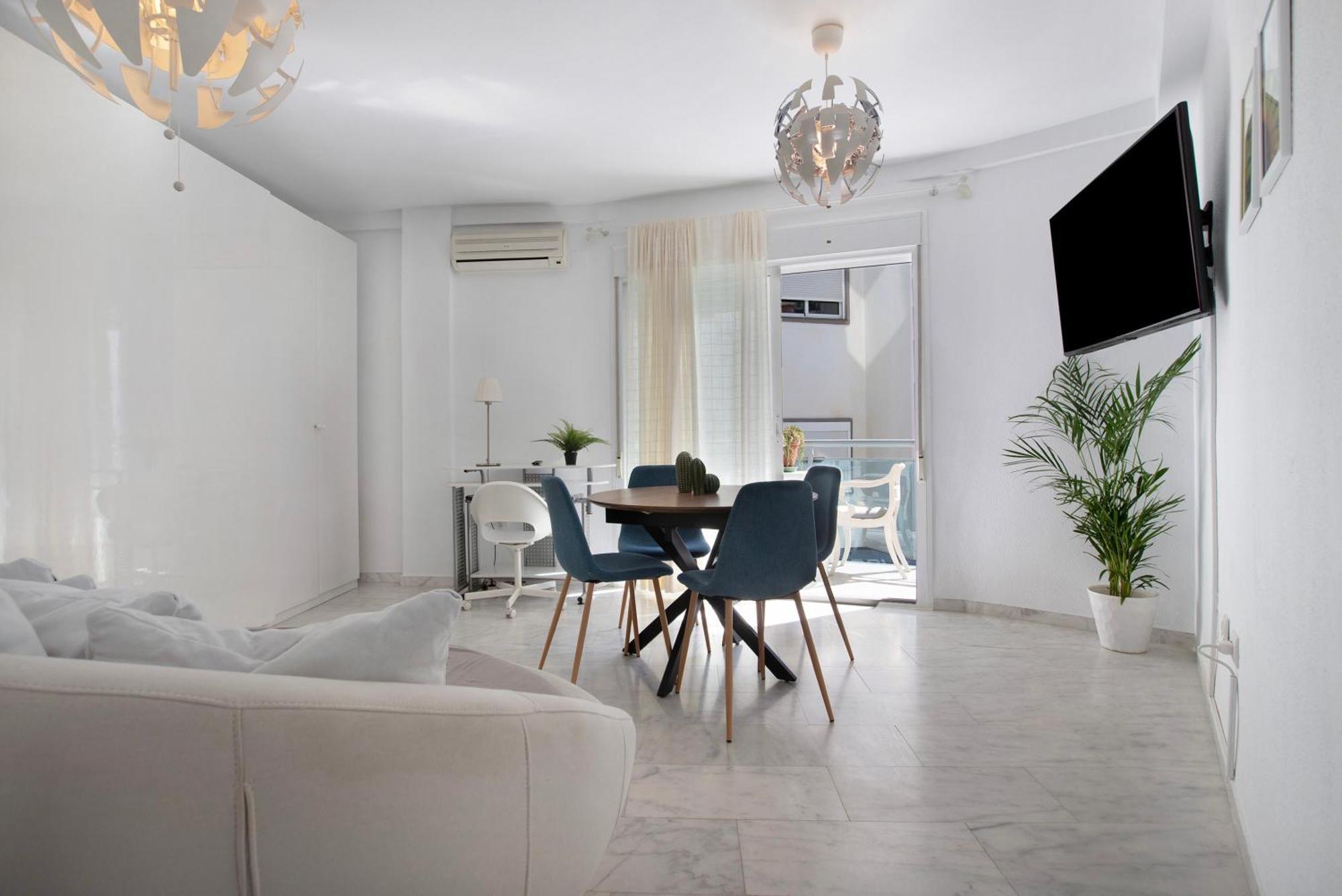 Plata Plaza Apartment Торемолинос Екстериор снимка