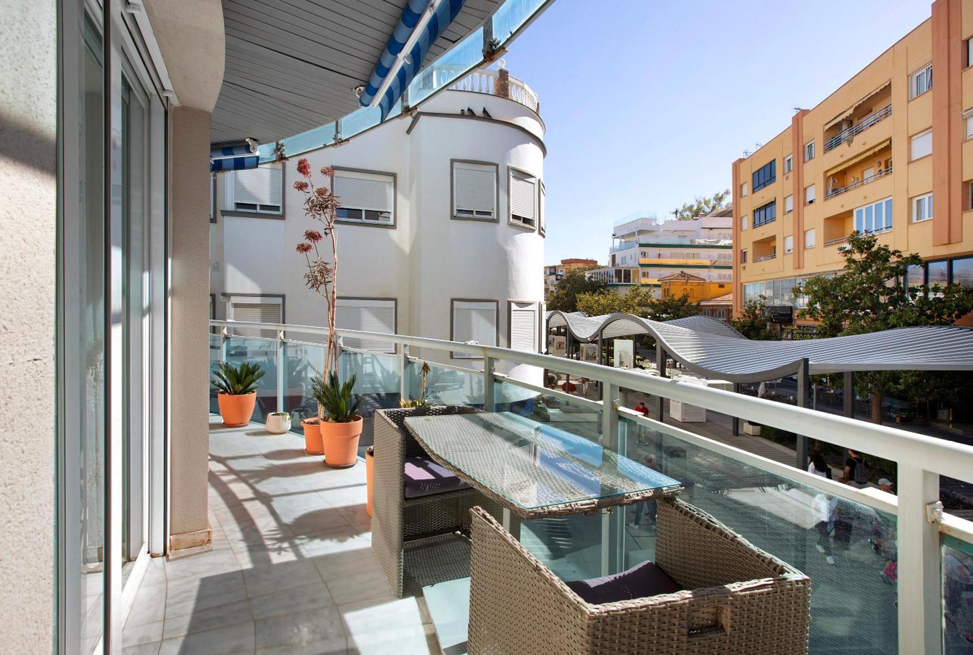 Plata Plaza Apartment Торемолинос Екстериор снимка
